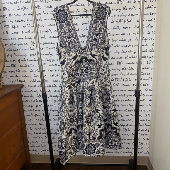 ANTHROPOLOGIE V-NECK DROP-WAIST MIDI DRESS - Picture 5 of 9